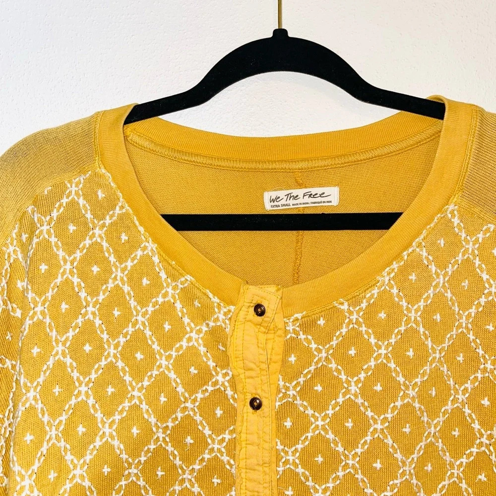 We The Free FP Yellow & White Embroidered Oversized Sweatshirt Xsmall Women’s - Picture 3 of 12